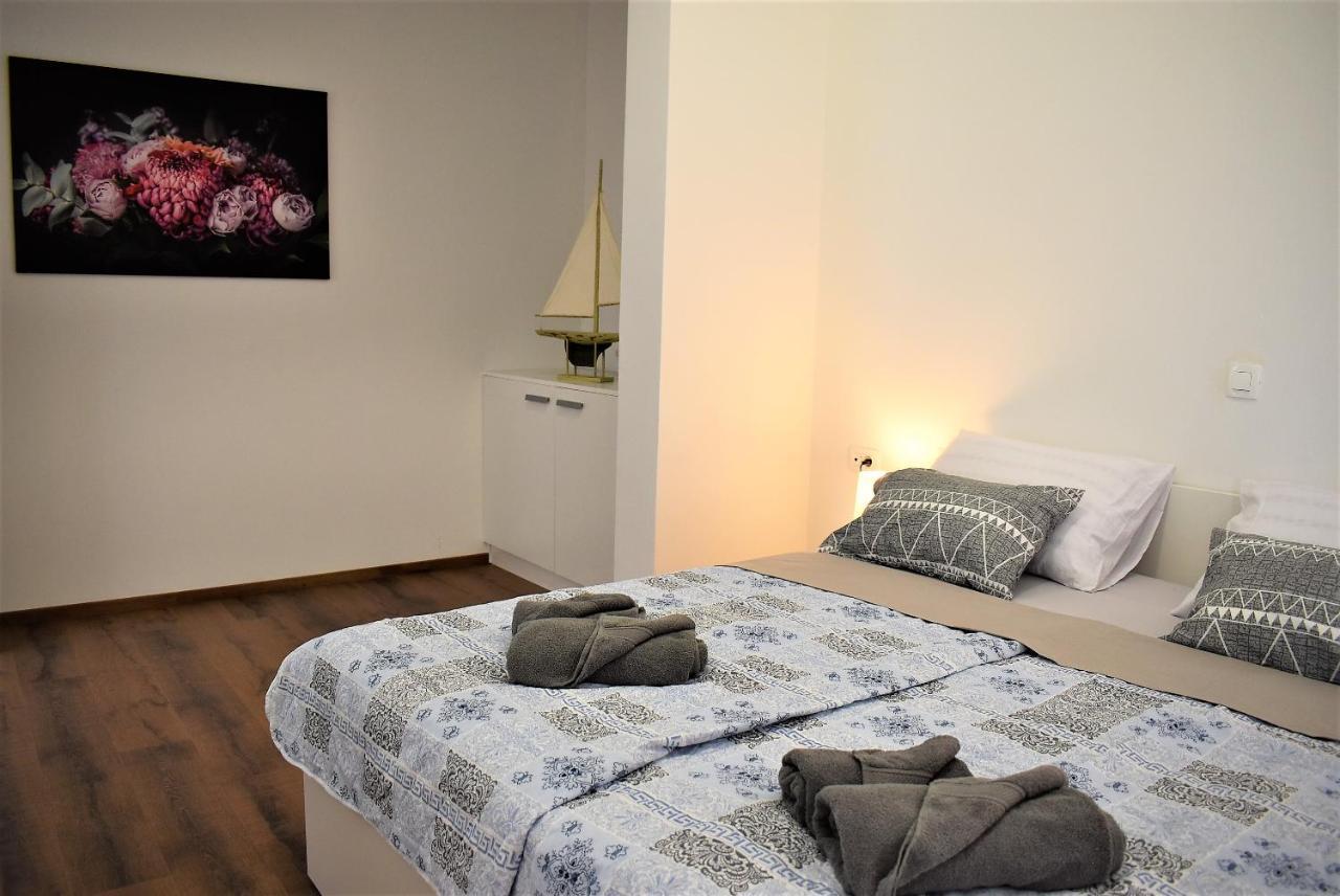 Apartment Aci Marina Rab Banjol Exterior foto